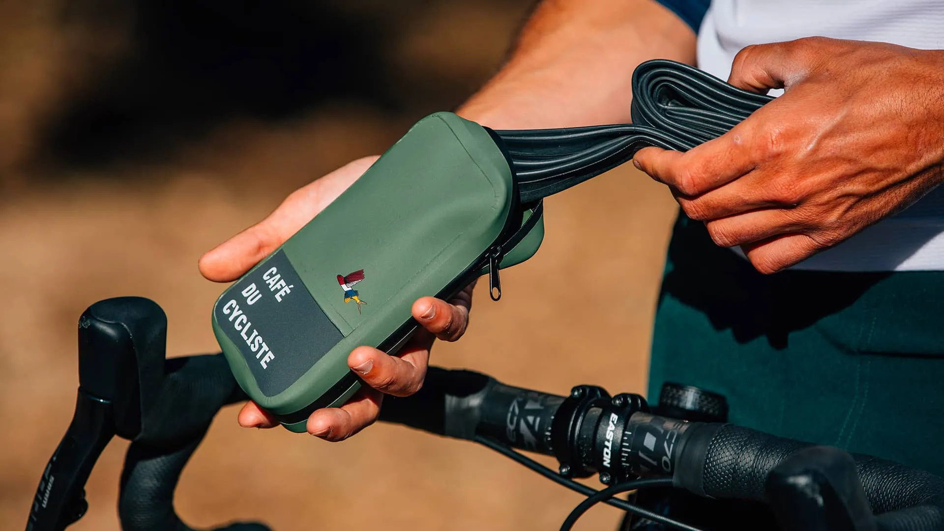 Café du Cycliste Waterproof Pouch