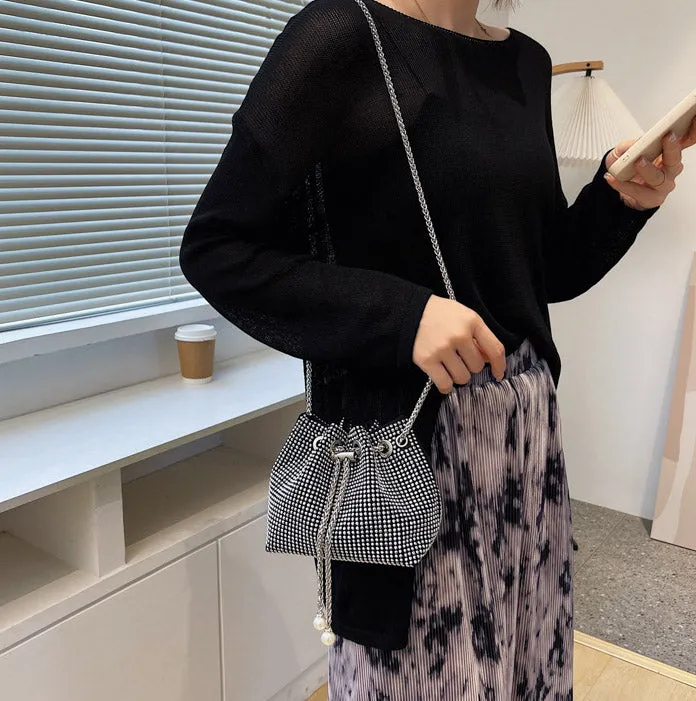 CL929 - Diamond Bucket Bag