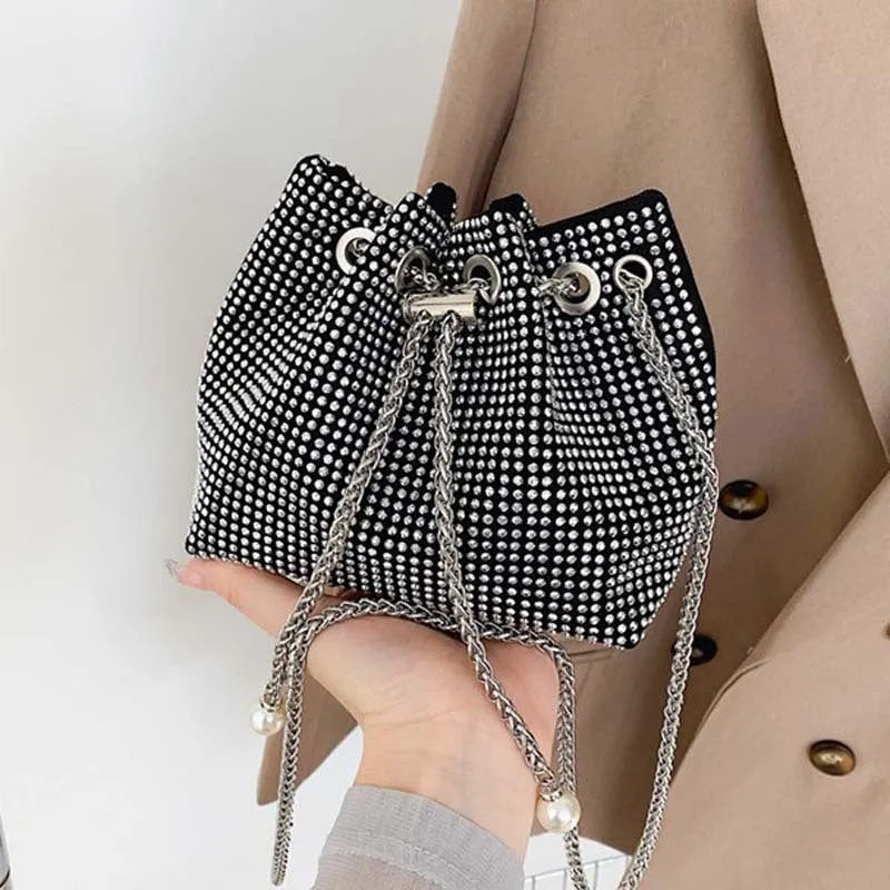 CL929 - Diamond Bucket Bag