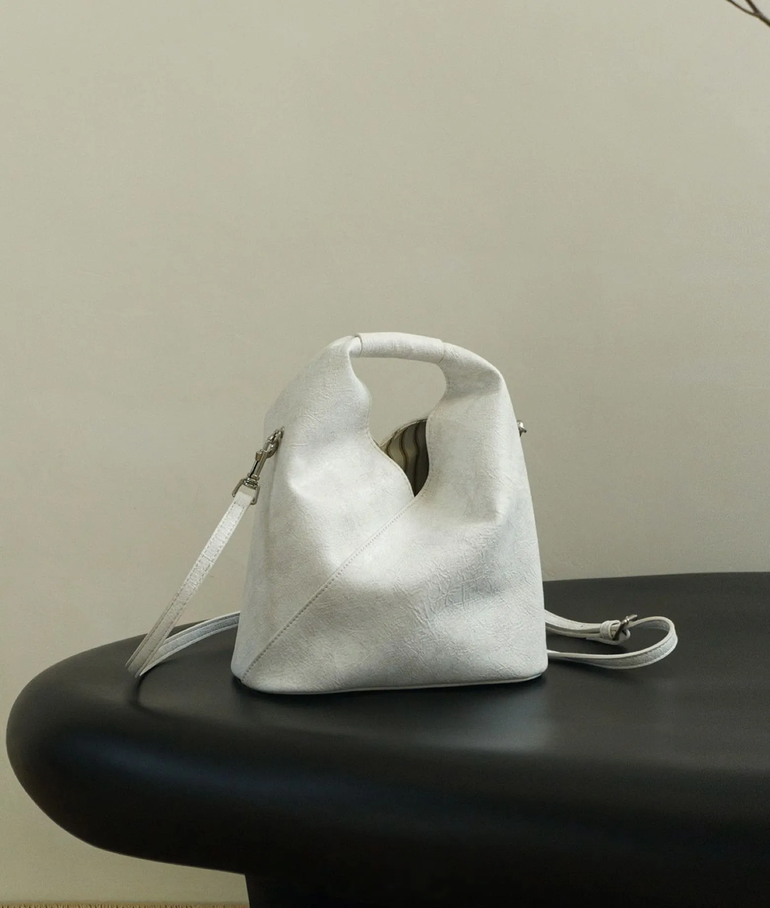 MOSS TRACE bucket crossbody bag