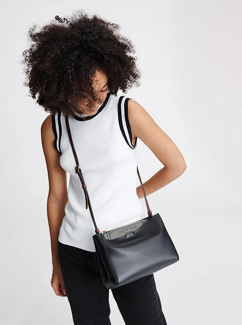 Passenger Crossbody black