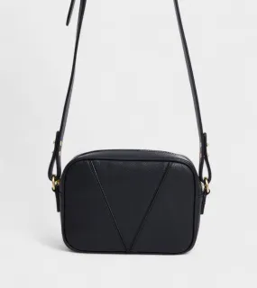 Silvie Vegan Bio-Based Bamboo Dual-Look Bamboo Crossbody Bag in Black