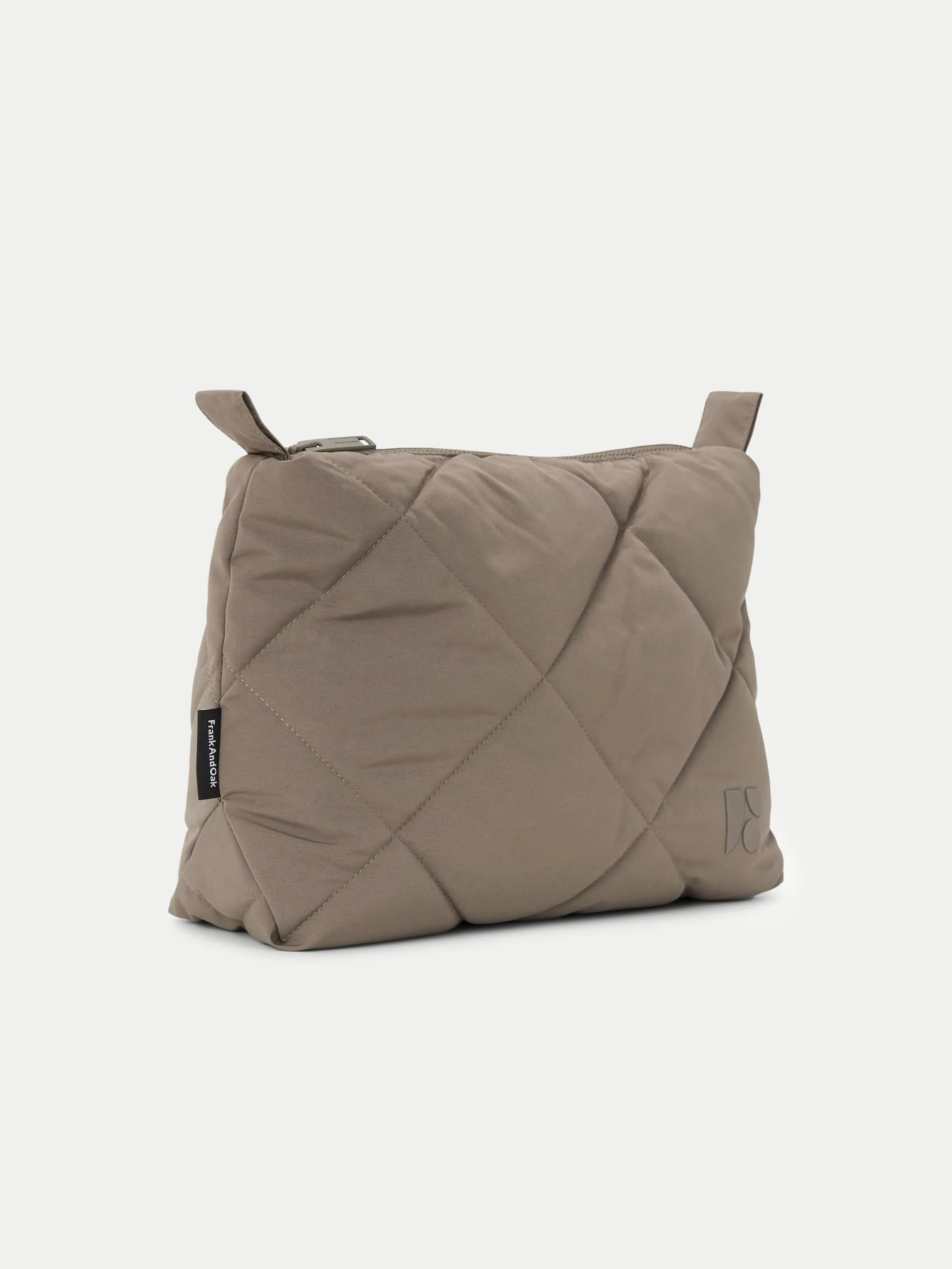 The Skyline Dopp Kit in Dark Taupe